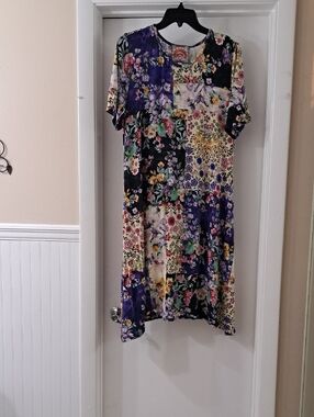 Johnny Was Sky Floral Patchwork Sht Sleeve Midi  Swing Dress  Purple Multi L EUC